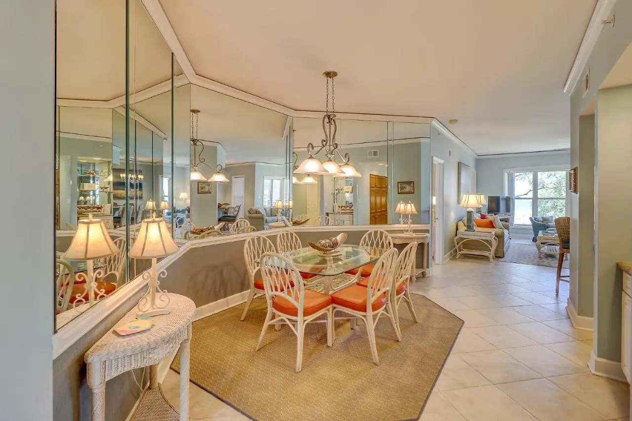 Updated Oceanfront 3 Bedroom Full Kitchen Two King Bed Bikes & Beach Gear Included Hilton Head Island United States