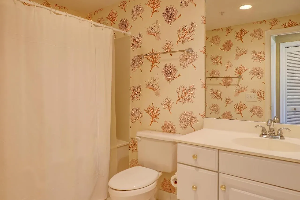 Updated Oceanfront 3 Bedroom Full Kitchen Two King Bed Bikes & Beach Gear Included Hilton Head Island